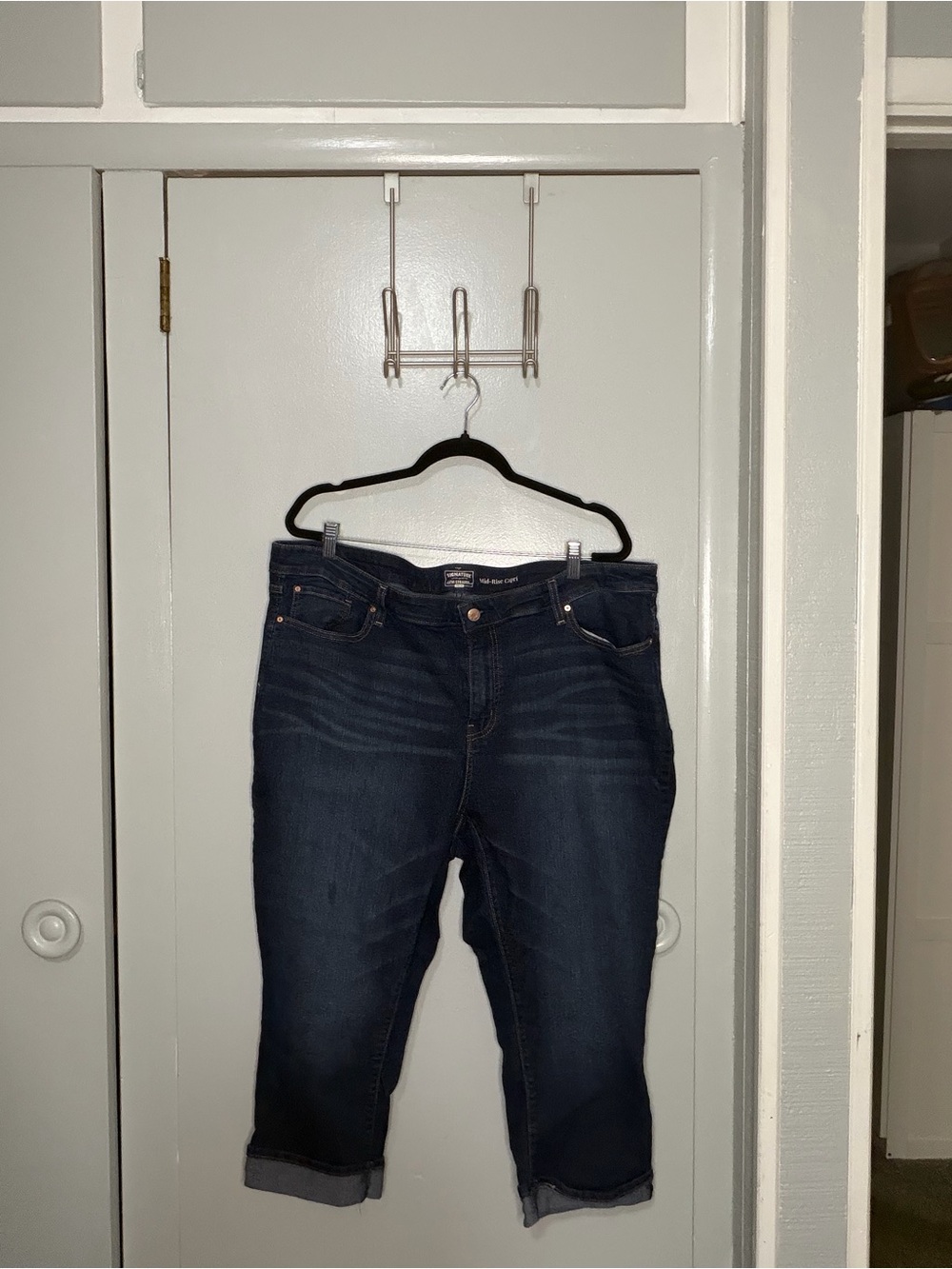 Signature by Levi Strauss Dark Blue Cropped Jeans